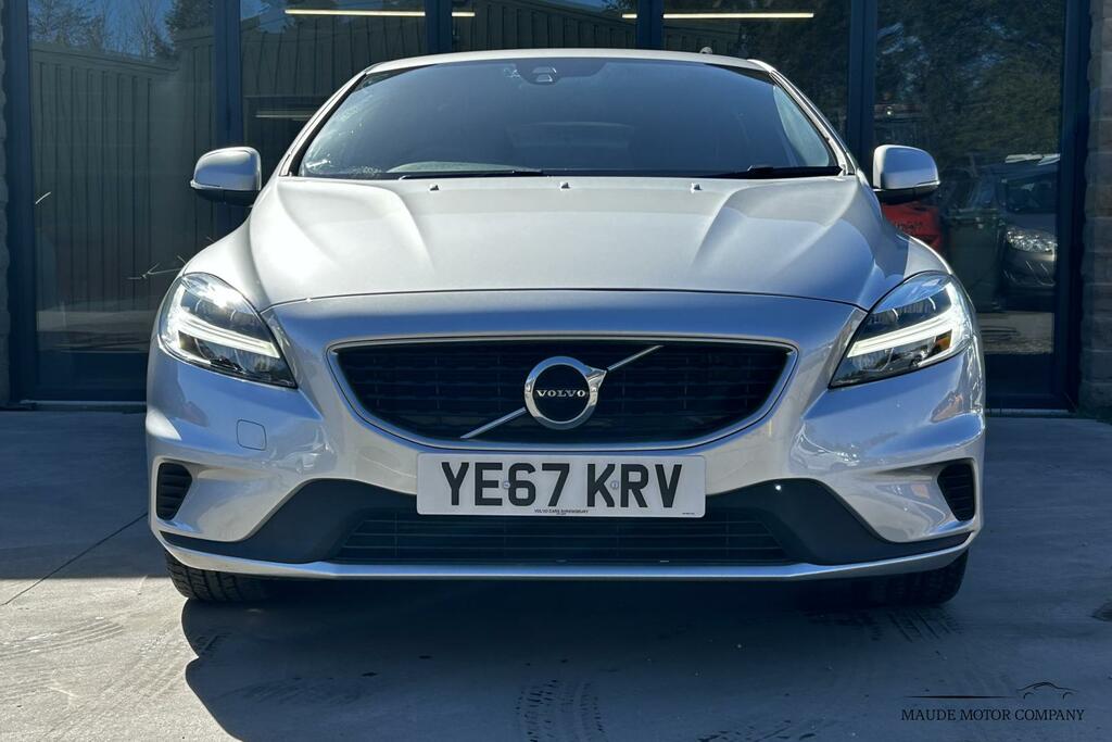 Volvo V40 2.0 T2 R-design Nav Plus Hatchback Manu YE67KRV Silver #2