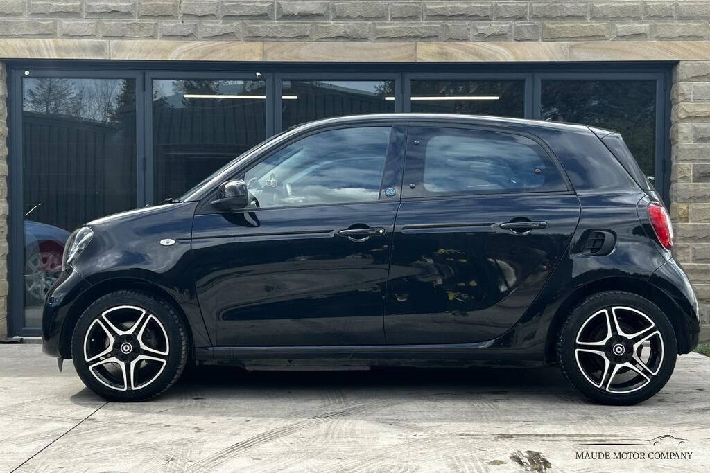 Smart Forfour 17.6Kwh Pulse Premium Hatchback WG20EEM Black #3