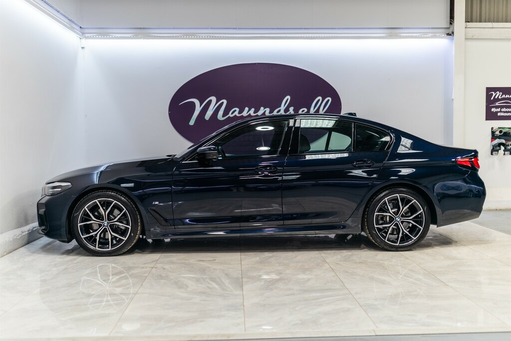 BMW 5 Series 2.0 520D Mht M Sport Saloon Hybrid Step AE71FJN Black #3