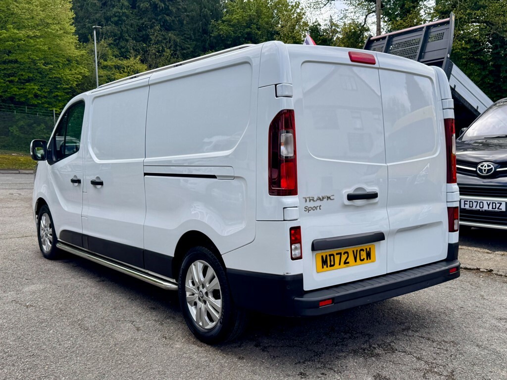 Renault Trafic 2.0L Ll30 Sport Dci MD72VCW White #5