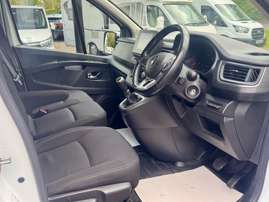 Renault Trafic 2.0L Ll30 Sport Dci MD72VCW White #3
