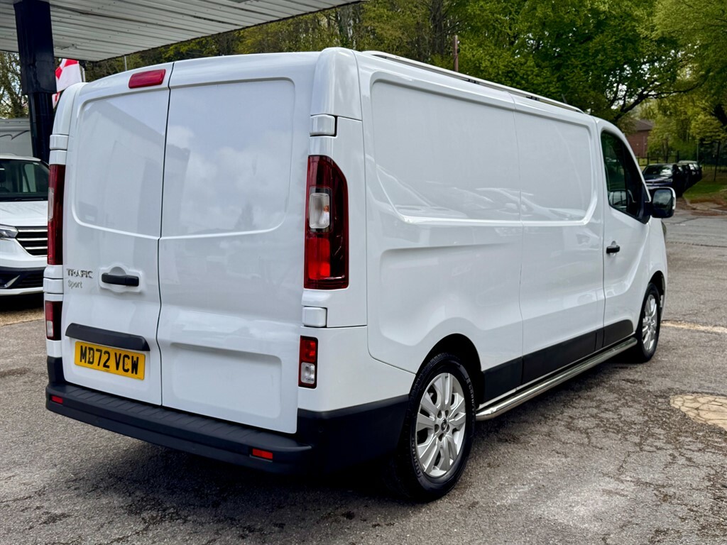 Renault Trafic 2.0L Ll30 Sport Dci MD72VCW White #4