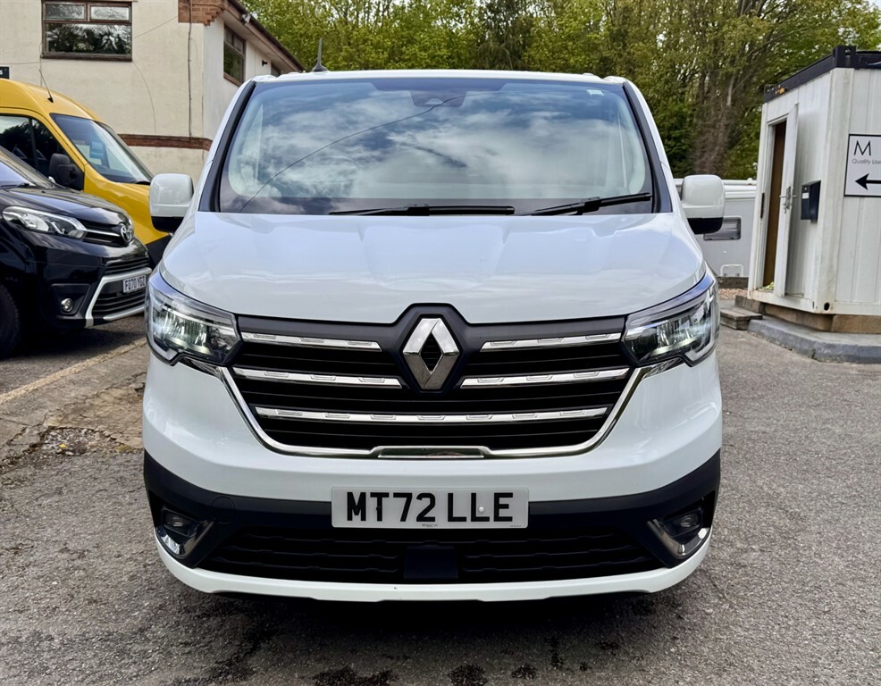 Renault Trafic 2.0L Ll30 Sport Dci MT72LLE White #6