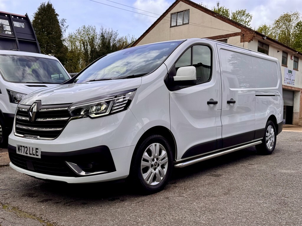 Renault Trafic 2.0L Ll30 Sport Dci MT72LLE White #2