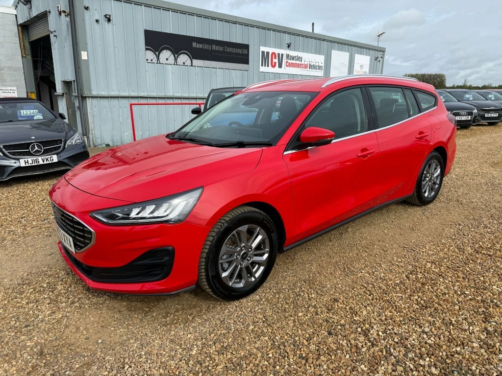 Ford Focus 1L Titanium Red