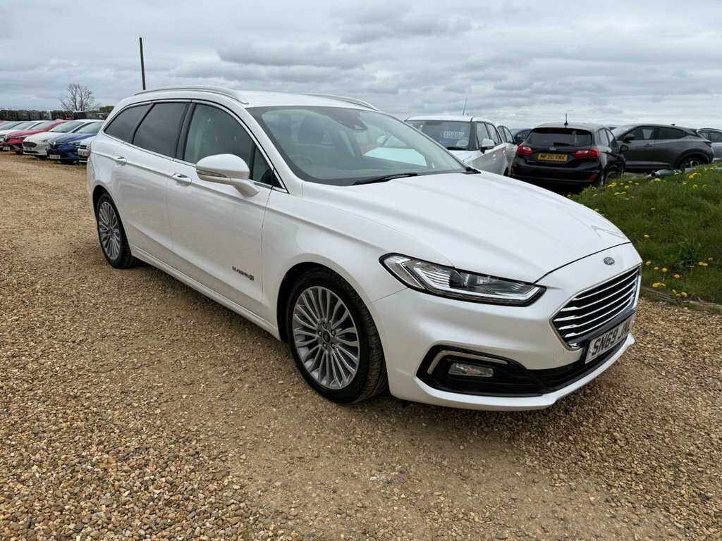 Ford Mondeo 2L Titanium Edition SN69JNL White #5