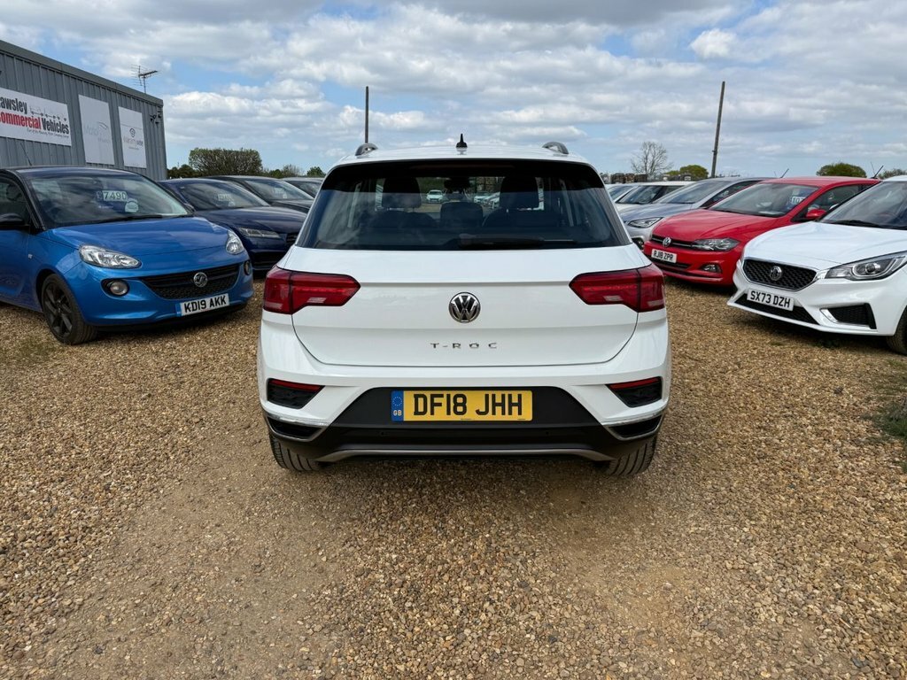 Volkswagen T-Roc 1L Se DF18JHH White #6