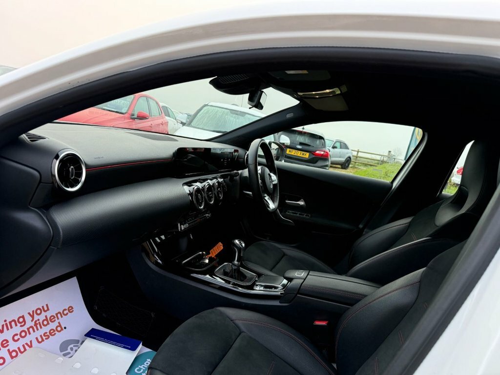 Mercedes-Benz A Class 1.3L Amg Line LP68NWJ White #4