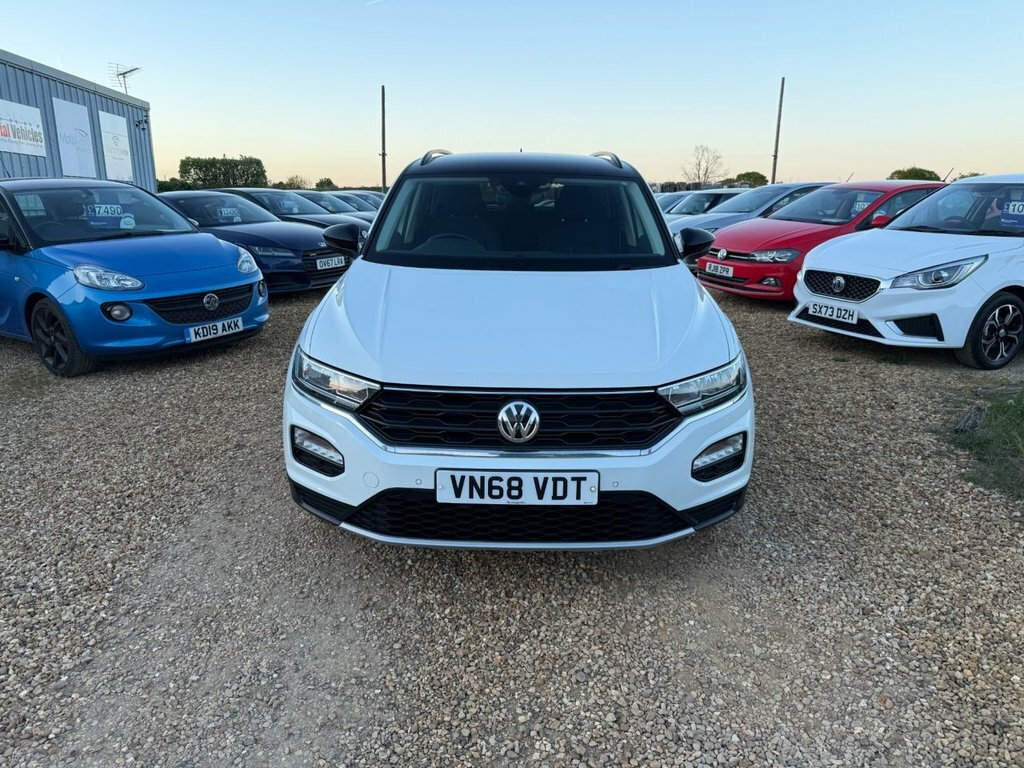 Volkswagen T-Roc 1.5L Design VN68VDT White #2