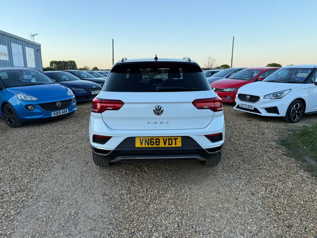 Volkswagen T-Roc 1.5L Design VN68VDT White #6