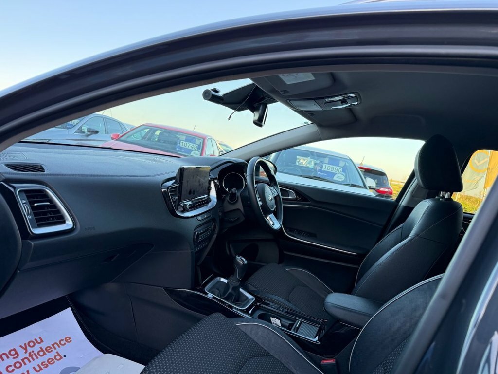 Kia Xceed 1L 3 NV69HDL Grey #4