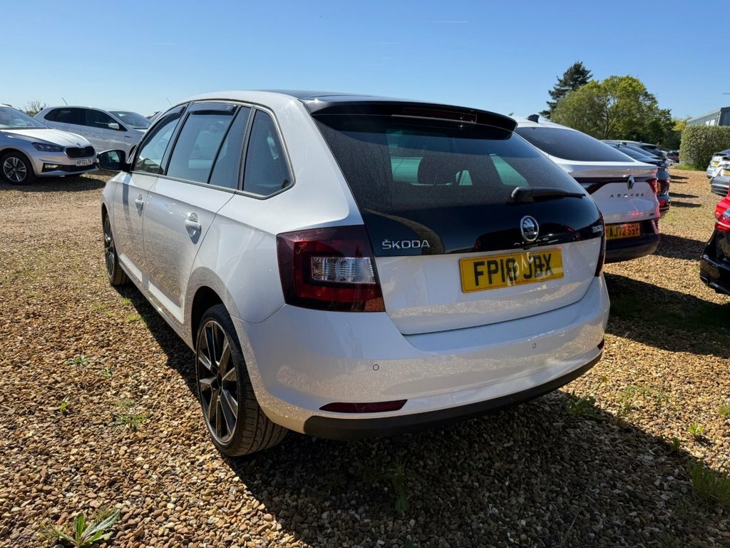 Skoda Rapid Spaceback 1L Se Sport FP18JBX White #3