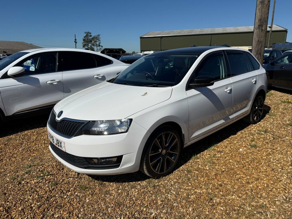 Skoda Rapid Spaceback 1L Se Sport FP18JBX White #5