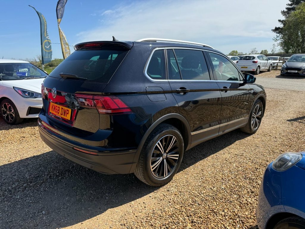 Volkswagen Tiguan 2L Se Navigation KM68DWP Black #3