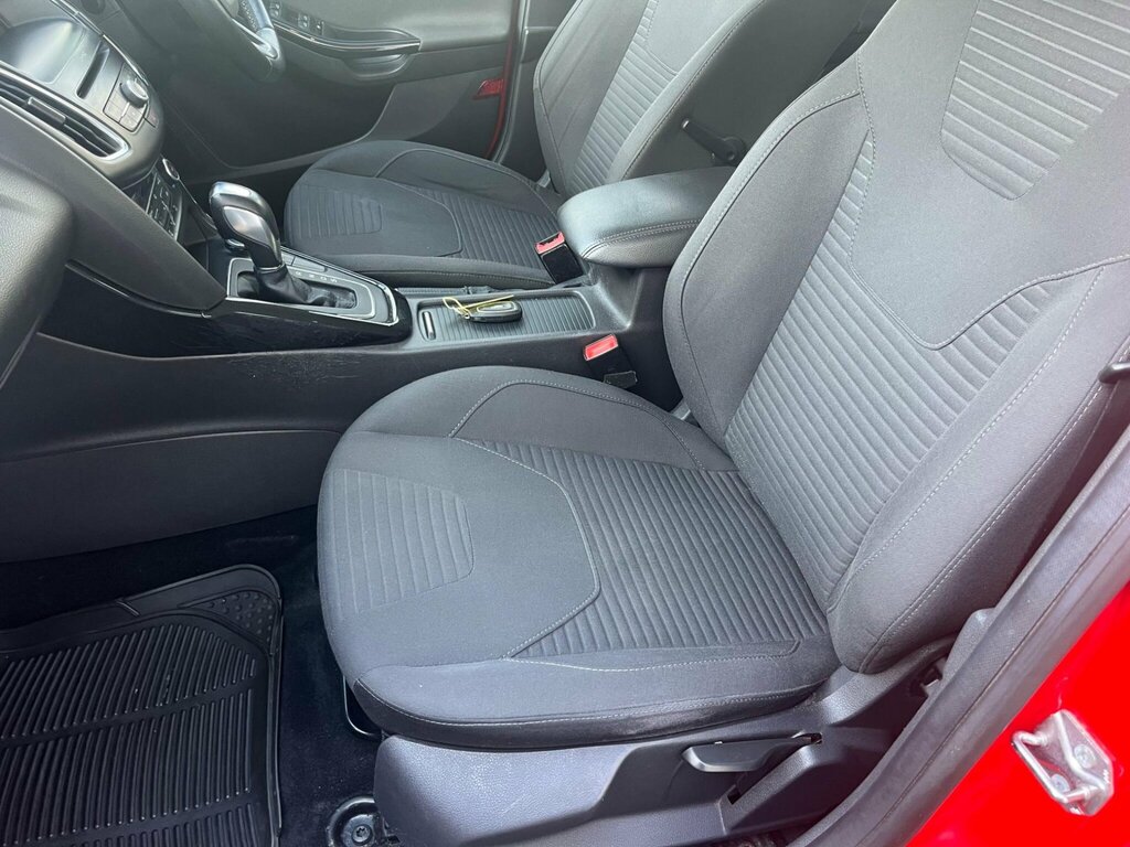 Ford Focus 1.0T Ecoboost Titanium Estate Euro EO67FFC Red #6