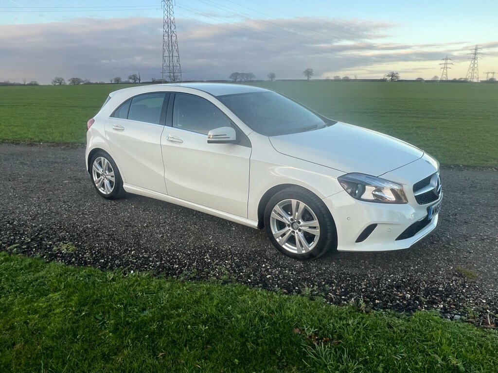 Mercedes-Benz A Class 1.5 A180d Sport Executive 7G-dct Euro 6 Ss MM65AUJ #4
