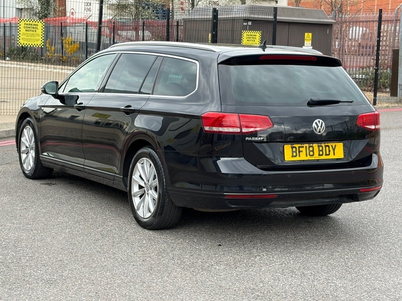 Volkswagen Passat 1.4 Tsi Se Business BF18BDY Black #2