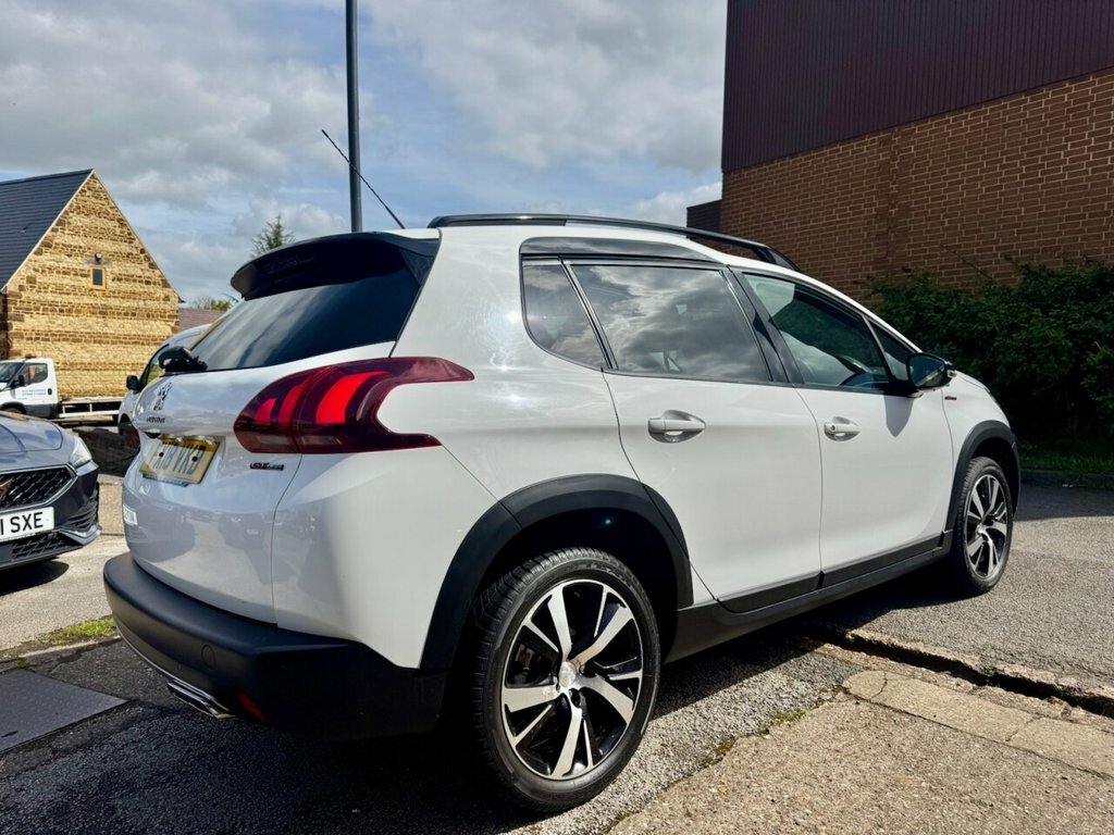 Peugeot 2008 1.6L Gt Line White #5