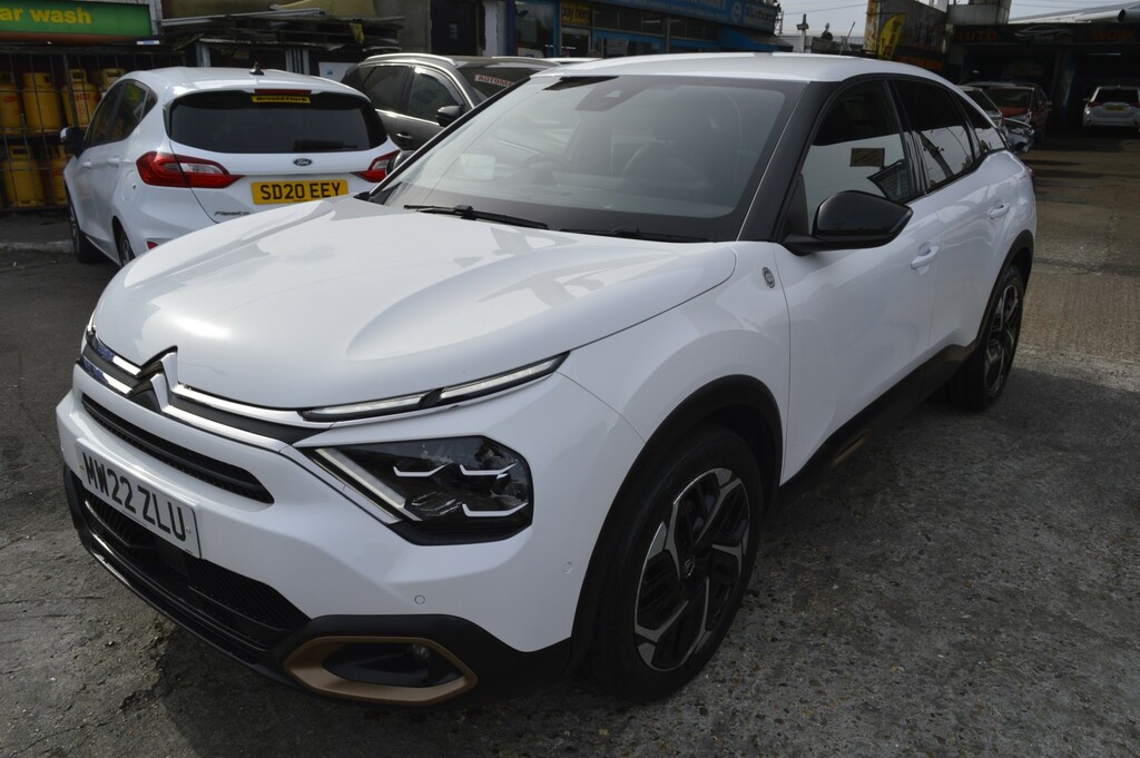 Citroen C4 Hatchback 1.2 Puretech C-series Edition 2022 MW22ZLU White #3