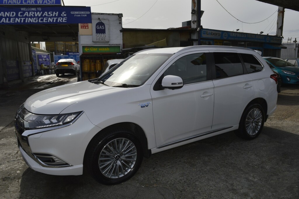 Mitsubishi Outlander Suv 2.4 H Twinmotor 13.8Kwh 4H 2019 DX19WMZ White #5