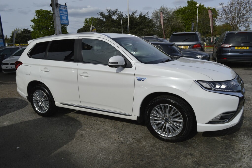 Mitsubishi Outlander Suv 2.4 H Twinmotor 13.8Kwh 4H 2019 DX19WMZ White #6