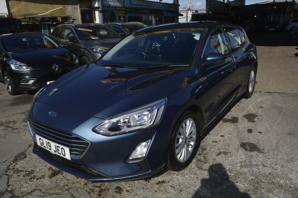 Ford Focus Hatchback 1.0 T Ecoboost Titanium 2019 GL19JEO Blue #3