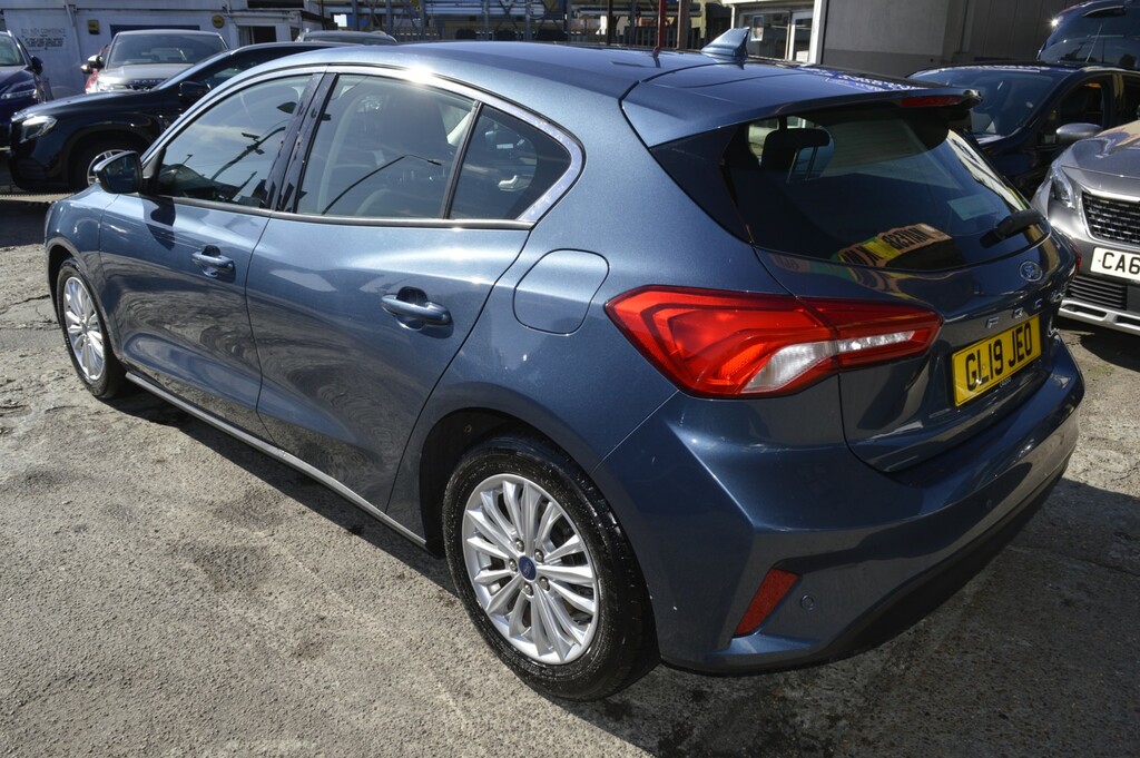 Ford Focus Hatchback 1.0 T Ecoboost Titanium 2019 GL19JEO Blue #4