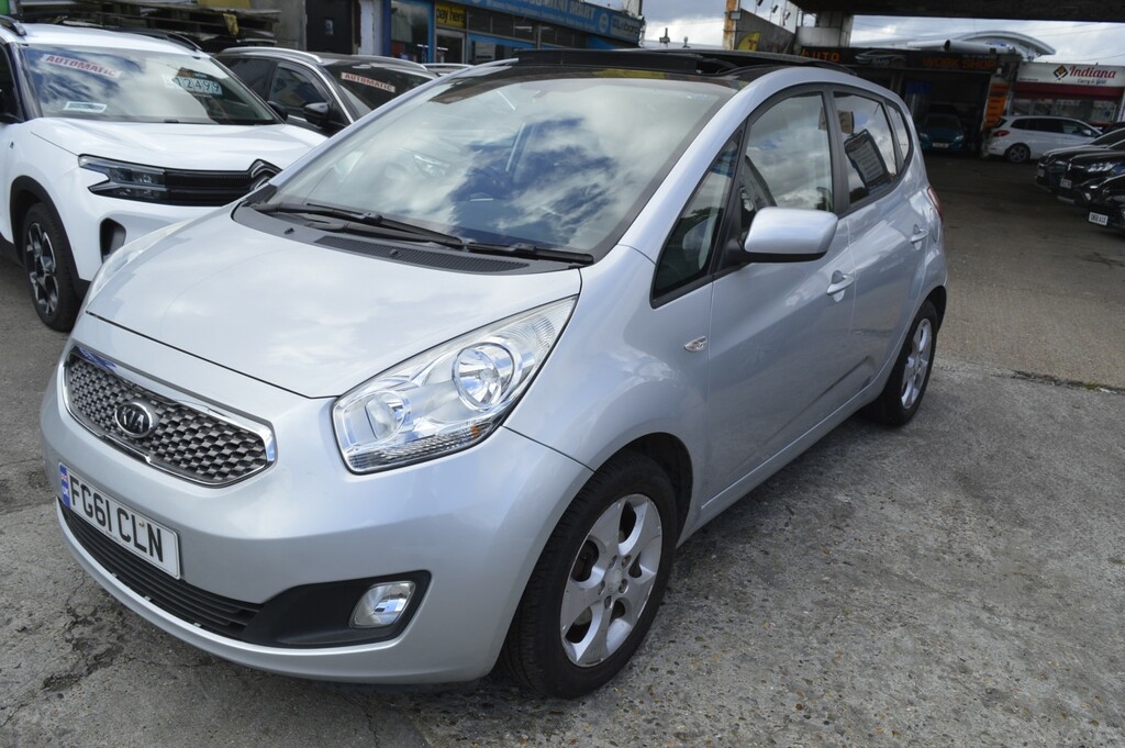 Kia Venga Mpv 1.6 3 2011 Silver #3