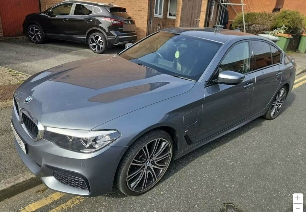 BMW 5 Series 530E M Sport YC69PZB Blue #2