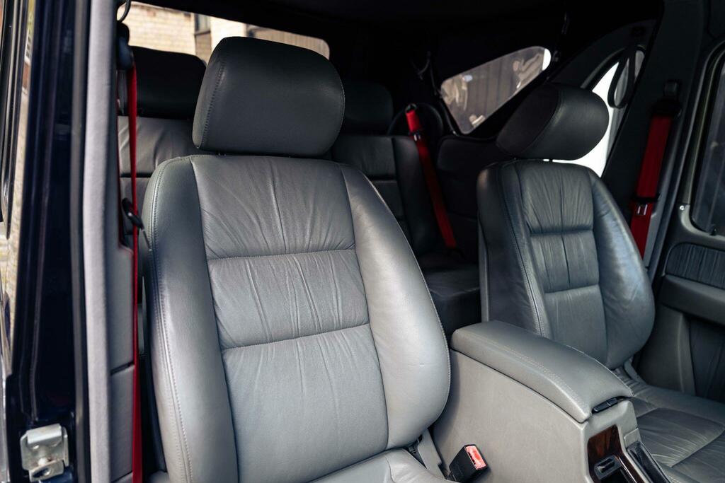Mercedes-Benz G Class 4.0 G400 Cdi Swb 250 Bhp Black #13