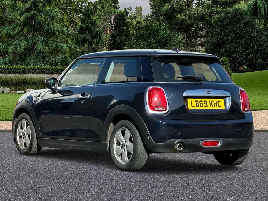 Mini Hatch 1.5 One Classic Steptronic Euro 6 Ss LB69KHC Black #4
