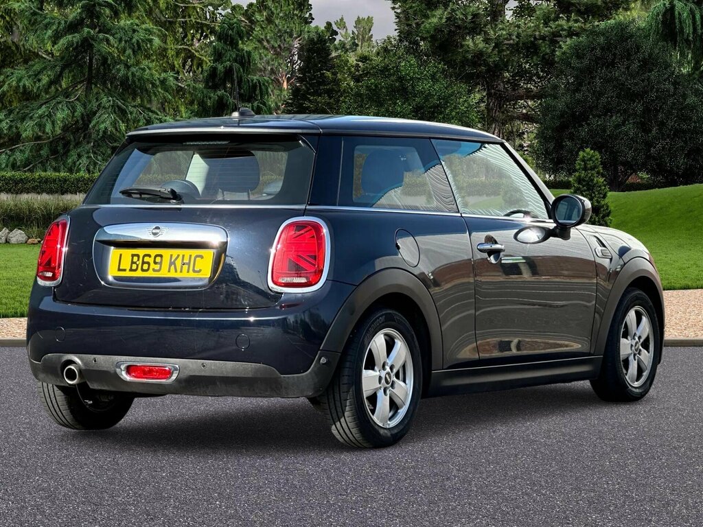 Mini Hatch 1.5 One Classic Steptronic Euro 6 Ss LB69KHC Black #6