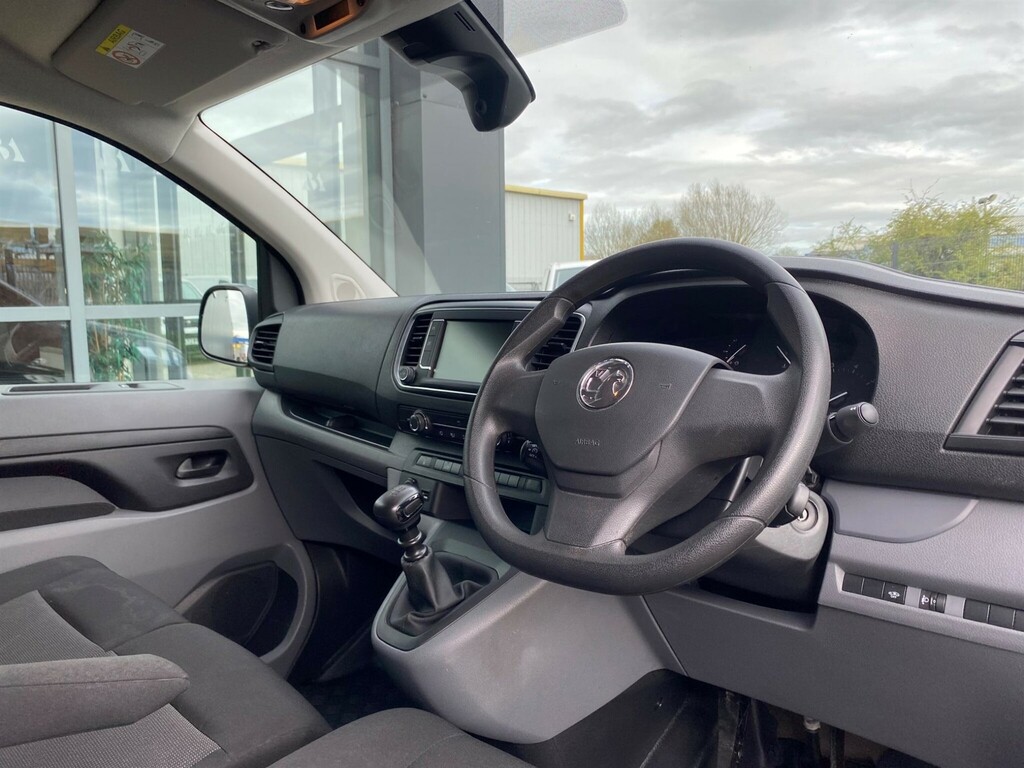 Vauxhall Vivaro 2.0 Turbo D 3100 Sportive L2 H1 Euro 6 Ss 6Dr  #4