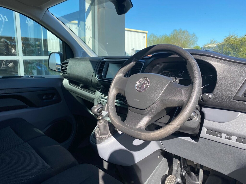 Vauxhall Vivaro 1.5 Turbo D 2700 Sportive L1 H1 Euro 6 Ss 6Dr DV72RHZ #4