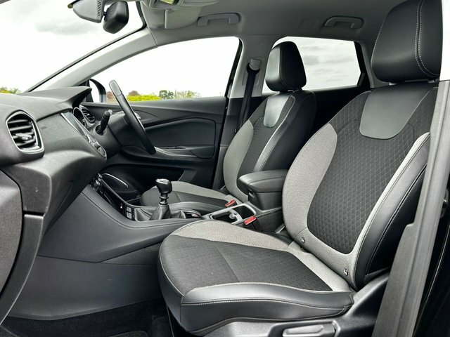 Vauxhall Grandland X 1.5 Turbo D Blueinjection Sport Nav Suv VX68ZXC Black #5