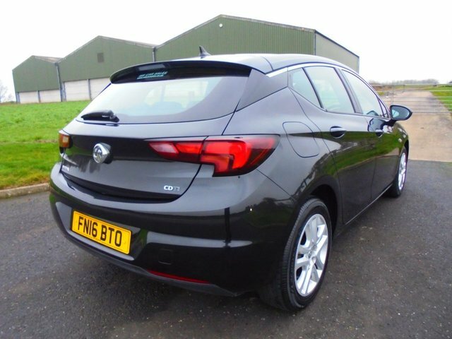 Vauxhall Astra 1.6 Cdti Ecotec Blueinjection Tech Line Hatchback FN16BTO Black #3