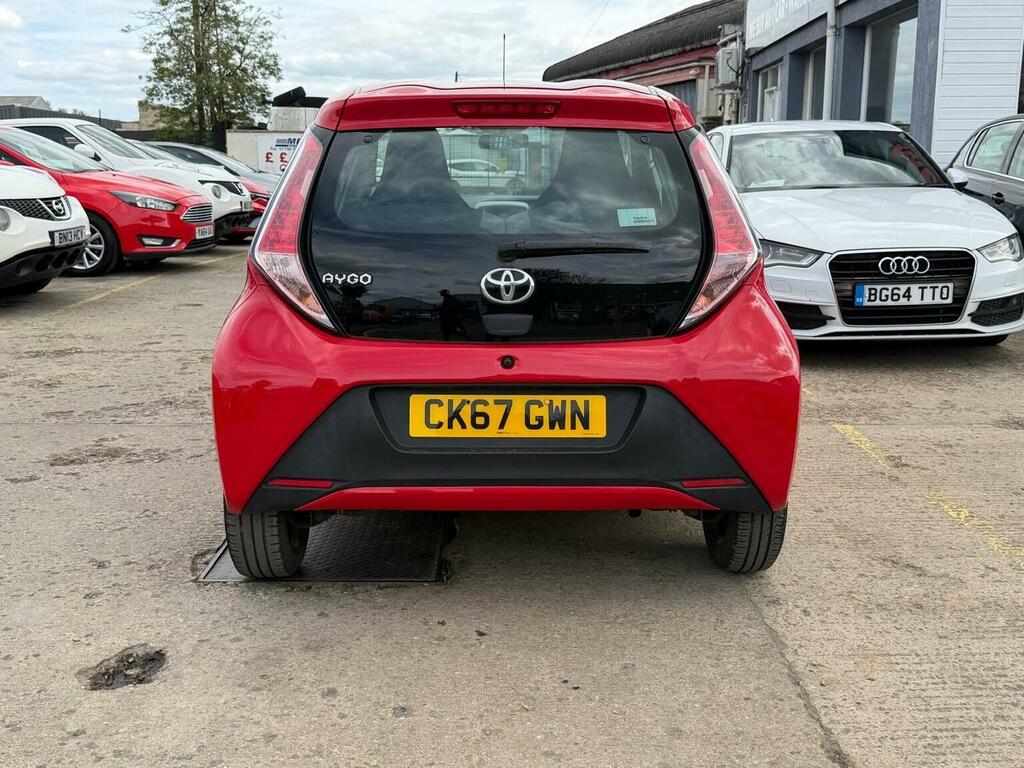 Toyota Aygo 1.0 Vvt-i X-play Euro 6 CK67GWN Red #6