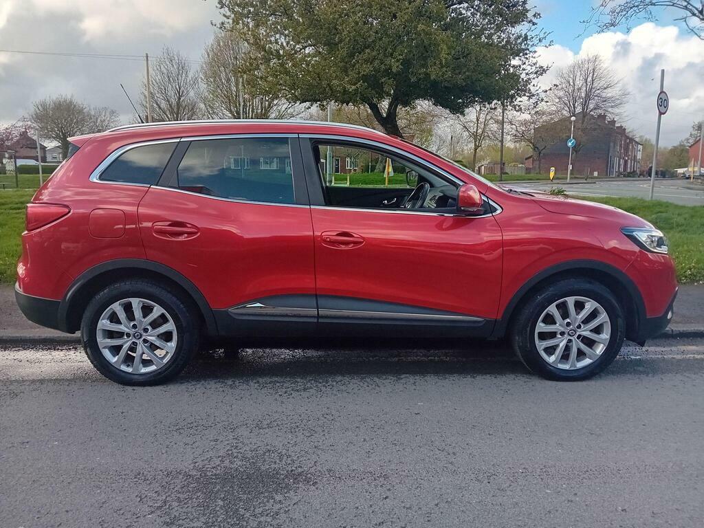 Renault Kadjar 1.5 Dci Dynamique Nav Euro 6 S S PK66BXX Red #3