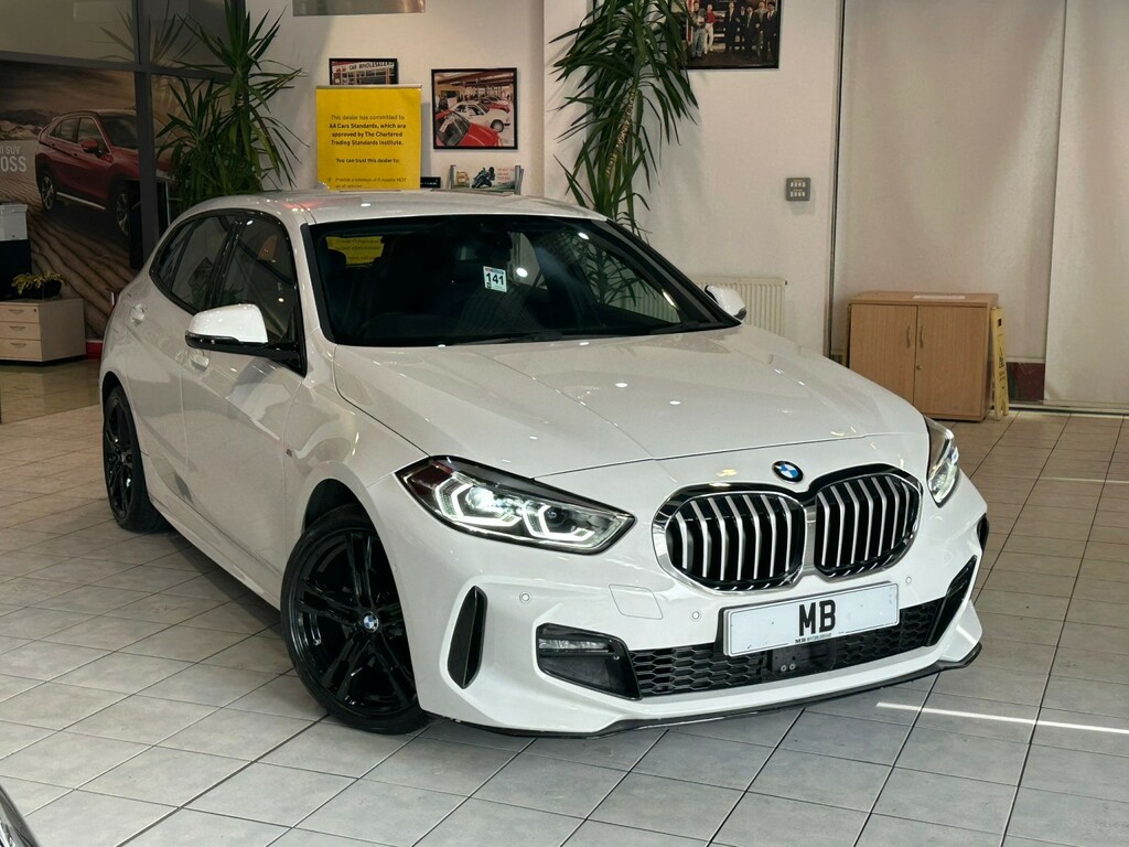 BMW 1 Series Hatchback 1.5 118I M Sportcat-n 202424 White