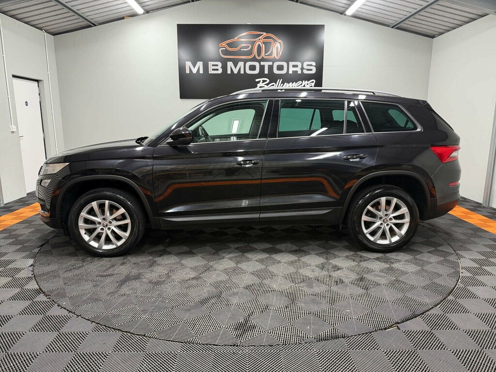 Skoda Kodiaq Se Tdi Scr BF68HGJ Black #4