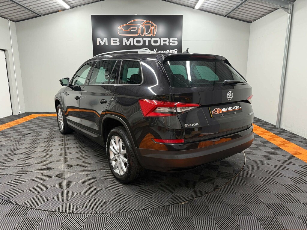 Skoda Kodiaq Se Tdi Scr BF68HGJ Black #5