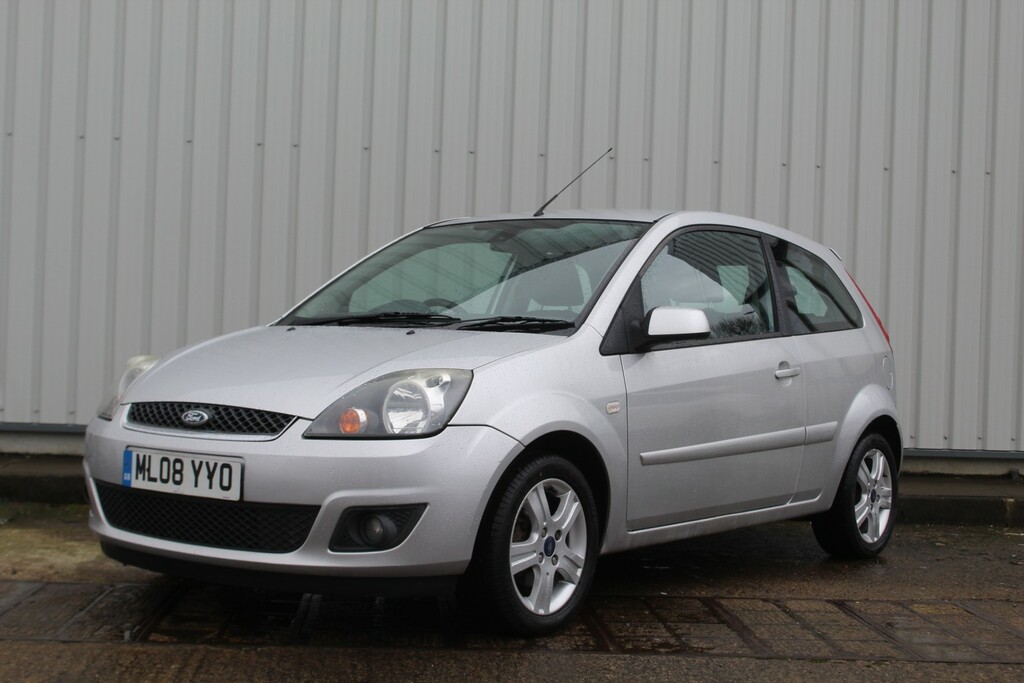 Ford Fiesta Hatchback 1.4 Tdci Zetec Climate 2008 Silver #2