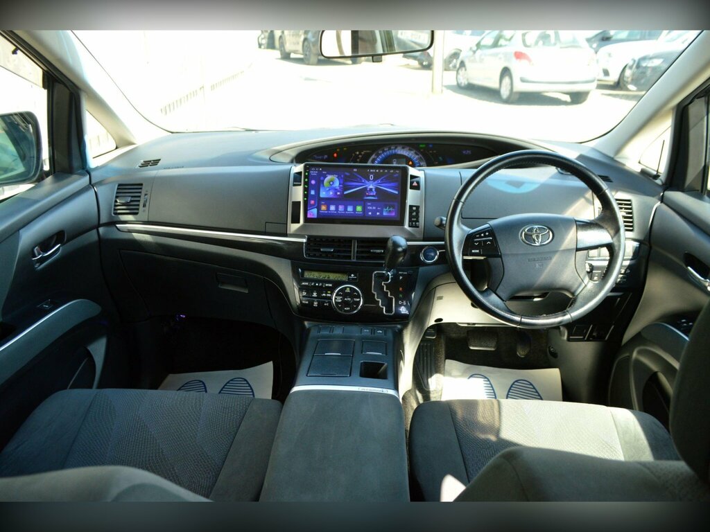 Toyota Estima 2.4 Hybrid Aeras 4Wd 7 Seats Black #2