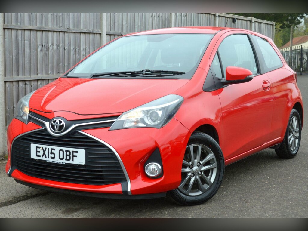 Toyota Yaris 1.0 Vvt-i Icon Euro 6 Red #3