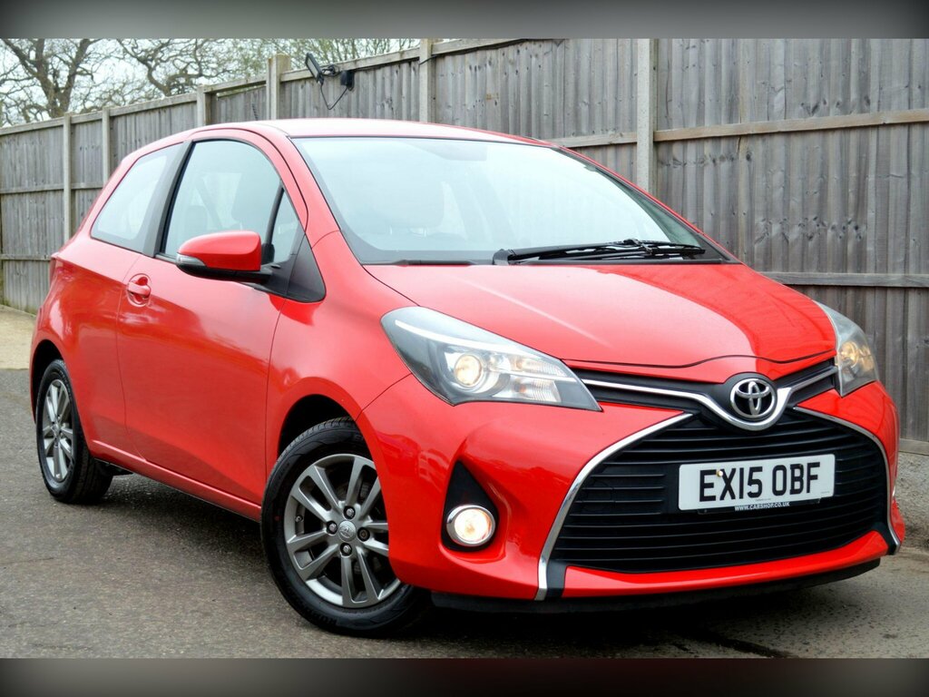 Toyota Yaris 1.0 Vvt-i Icon Euro 6 Red