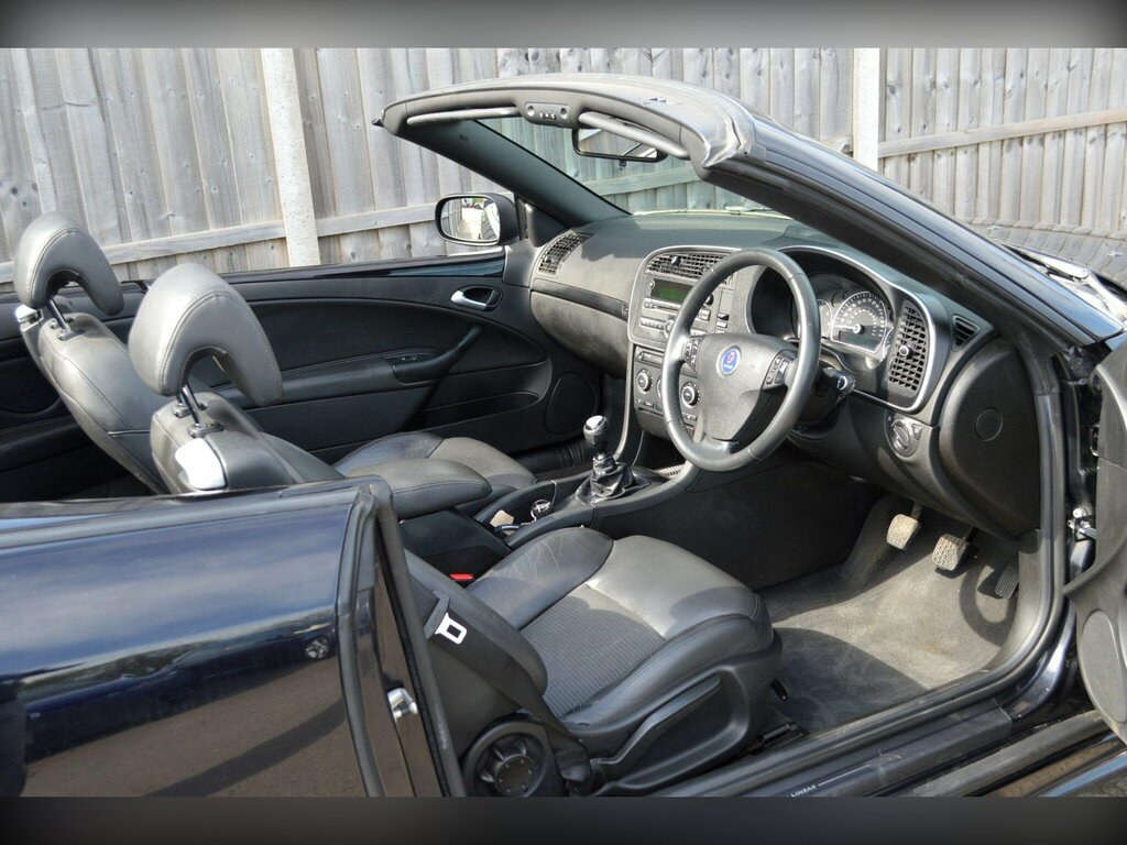 Saab 9-3 1.9 Ttid Linear Se Euro 5 FE11KWA Black #2