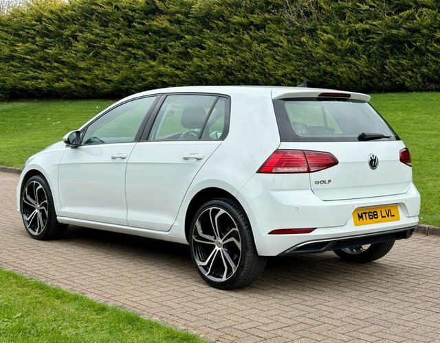 Volkswagen Golf 1.6 Tdi Se Nav MT68LVL White #4