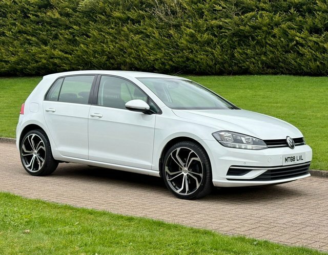 Volkswagen Golf 1.6 Tdi Se Nav MT68LVL White #5