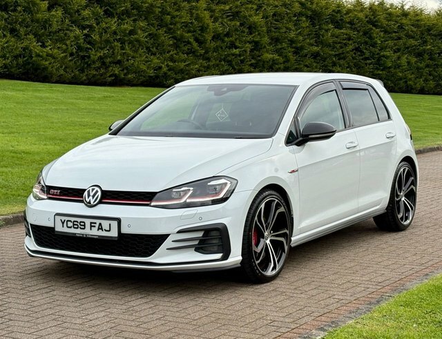 Volkswagen Golf 2.0 Tsi Gpf Gti YC69FAJ White #2