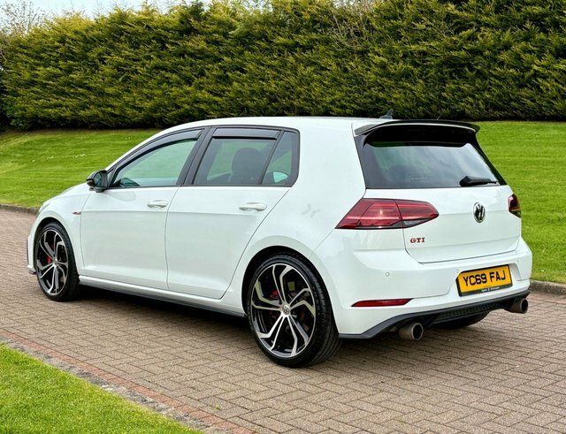 Volkswagen Golf 2.0 Tsi Gpf Gti YC69FAJ White #4
